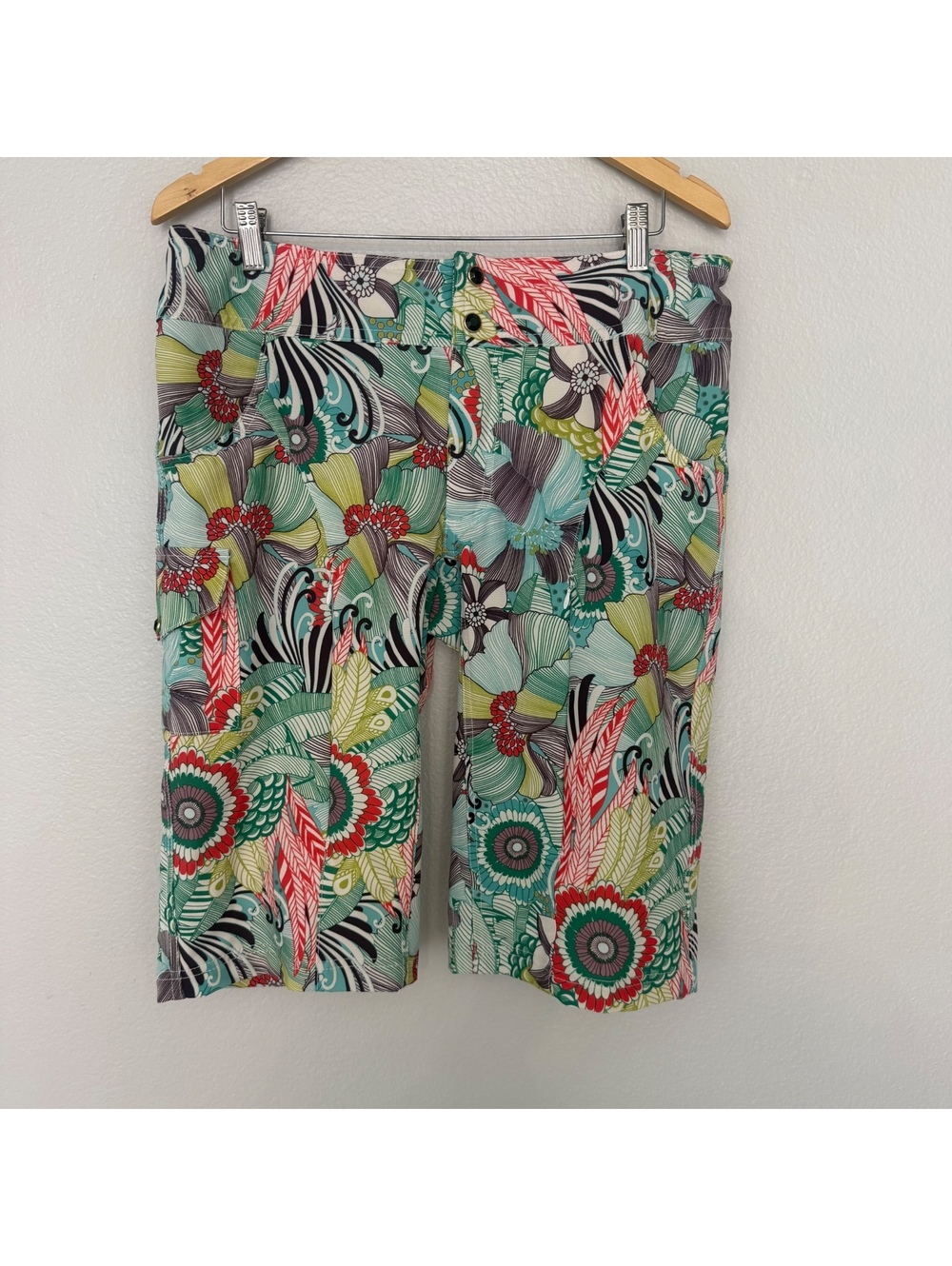 Shredly Women's Floral Patterned Shorts Mountain Cycling Size 12
